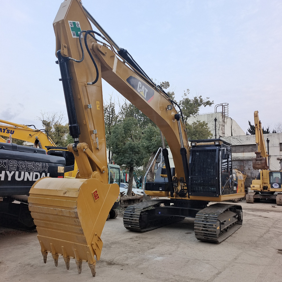 CATERPILLAR 330D2L CAT 330D 330GC - Crawler excavator: picture 2 CATERPILLAR 330D2L CAT 330D 330GC - Crawler excavator: picture 2