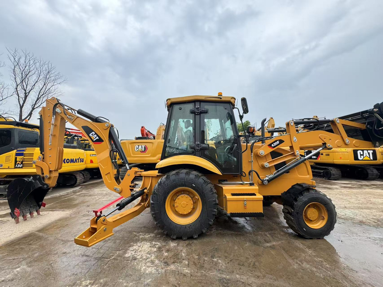 CATERPILLAR 420F CAT NEW - Backhoe loader: picture 1 CATERPILLAR 420F CAT NEW - Backhoe loader: picture 1