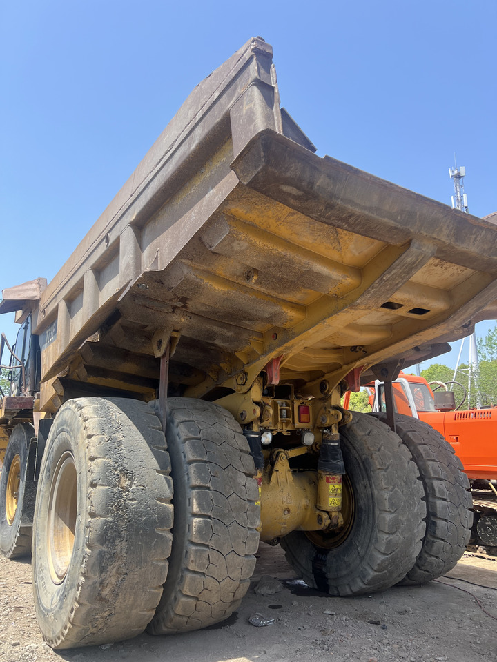CATERPILLAR 773F MINING DUMP TRUCK CAT OFF ROAD TRUCK - Mining machinery: picture 4 CATERPILLAR 773F MINING DUMP TRUCK CAT OFF ROAD TRUCK - Mining machinery: picture 4