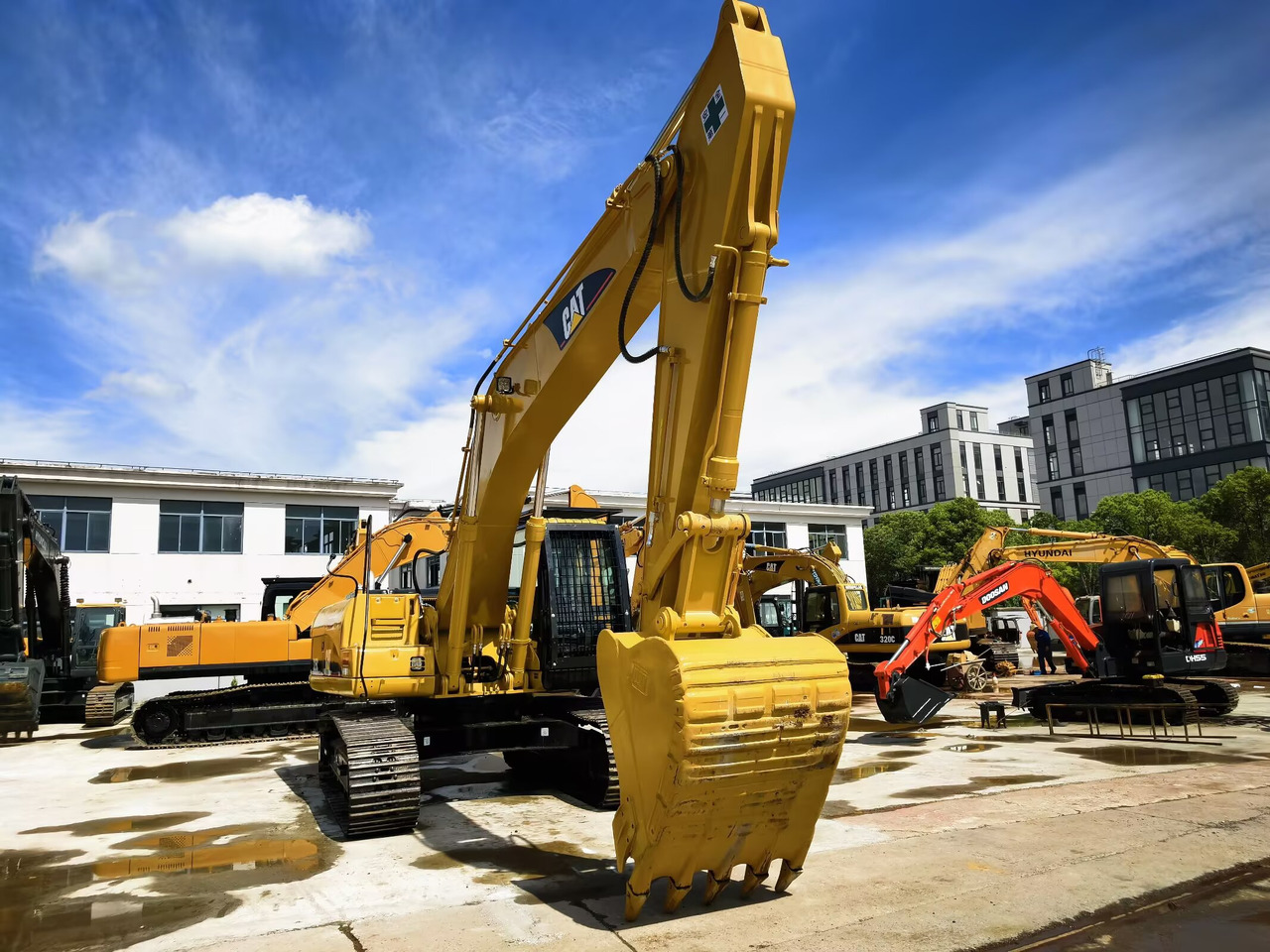 CATERPILLAR CAT 325C 325 C - Crawler excavator: picture 1 CATERPILLAR CAT 325C 325 C - Crawler excavator: picture 1