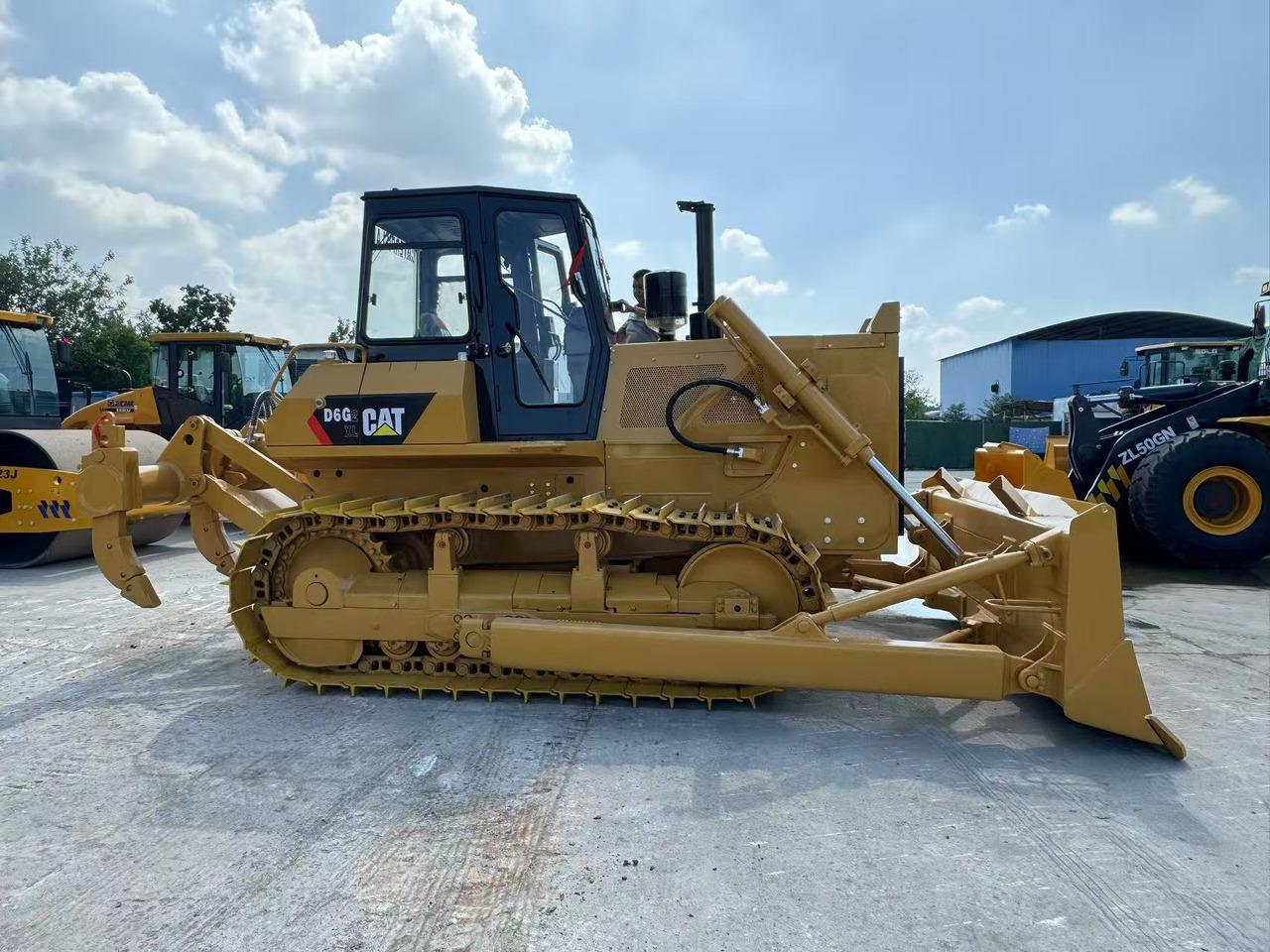 CATERPILLAR D6G CAT - Bulldozer: picture 3 CATERPILLAR D6G CAT - Bulldozer: picture 3