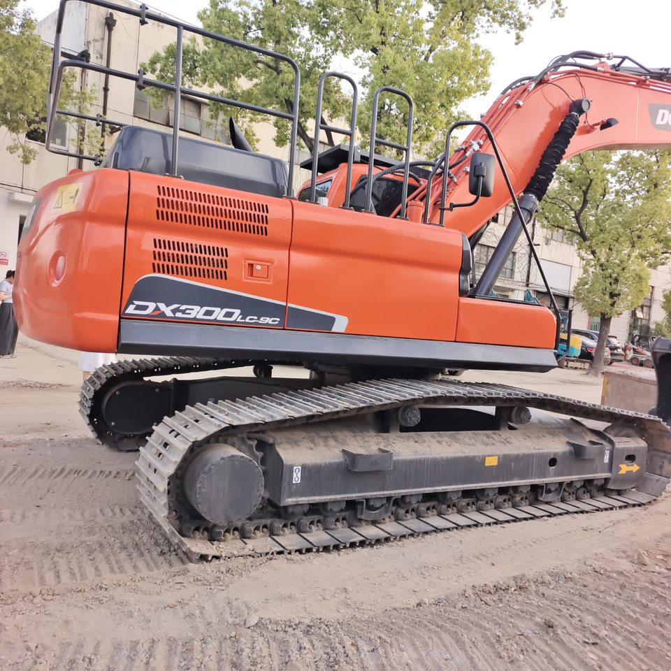 DOOSAN DX 300 LCA - Crawler excavator: picture 2 DOOSAN DX 300 LCA - Crawler excavator: picture 2