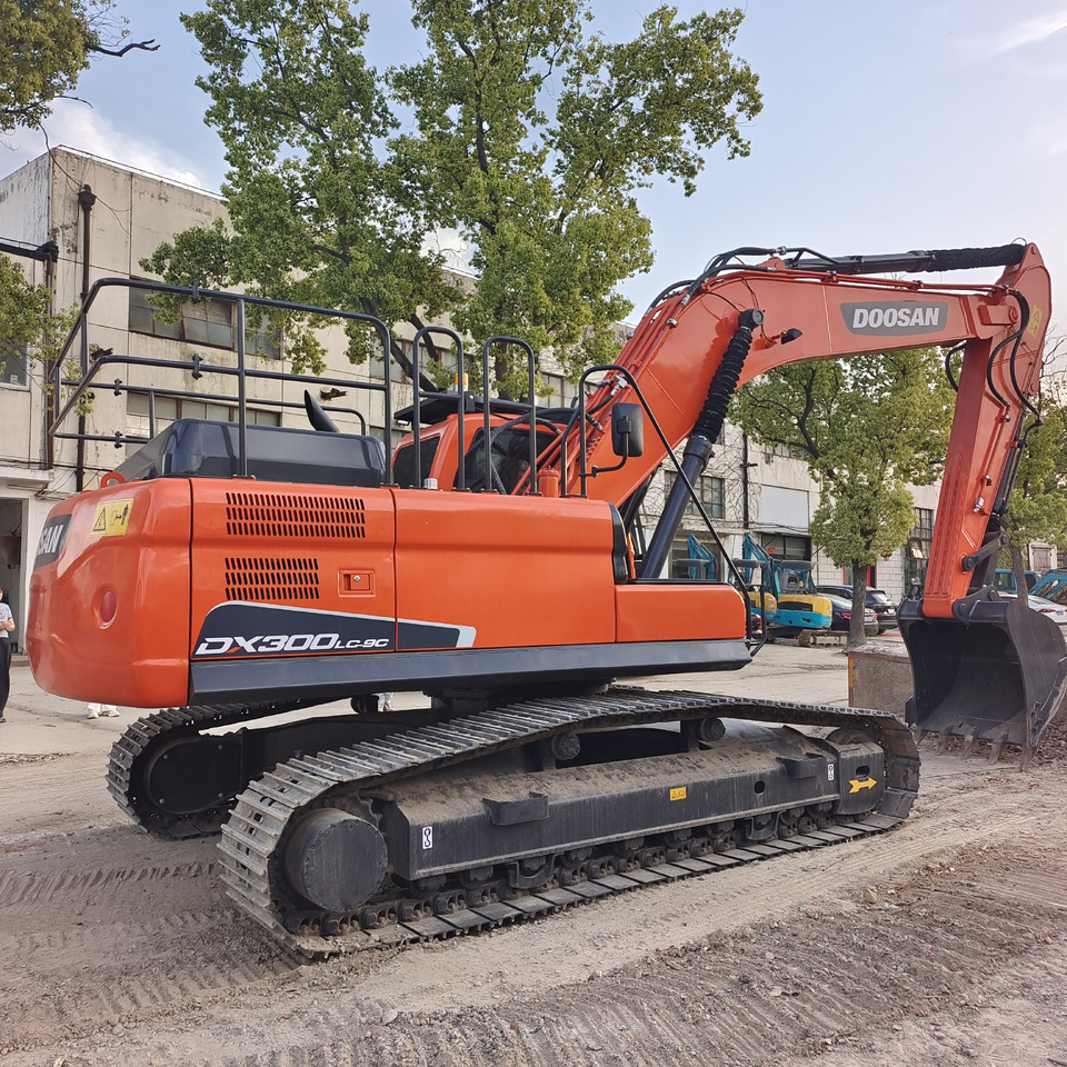 DOOSAN DX300LC-9C DX300 LC - Crawler excavator: picture 1 DOOSAN DX300LC-9C DX300 LC - Crawler excavator: picture 1