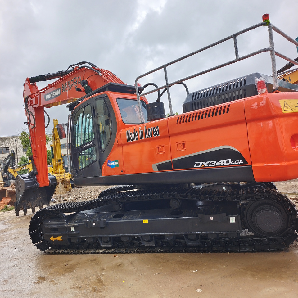 DOOSAN DX340 DX 340 LC-9C LC-9S LCA - Crawler excavator: picture 1 DOOSAN DX340 DX 340 LC-9C LC-9S LCA - Crawler excavator: picture 1