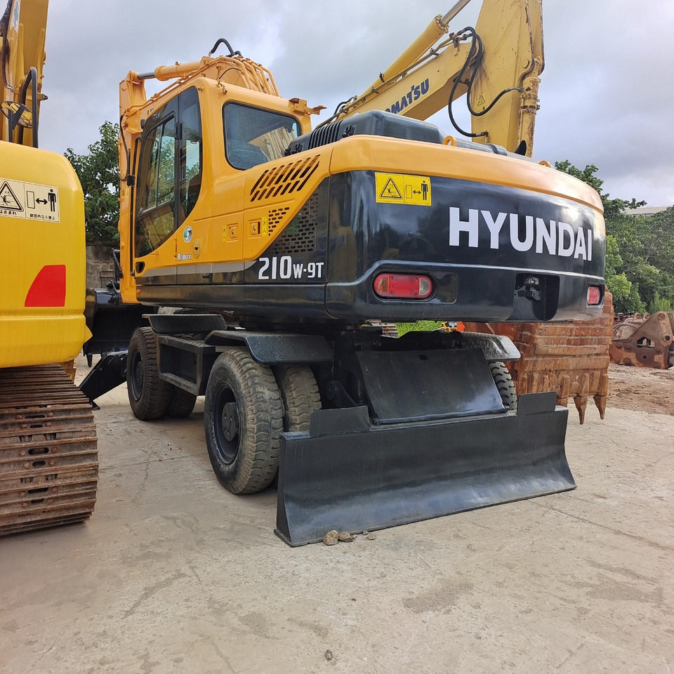 HYUNDAI 210w-9t ROBEX 210W - 9T 210W-9S - Wheel excavator: picture 4 HYUNDAI 210w-9t ROBEX 210W - 9T 210W-9S - Wheel excavator: picture 4