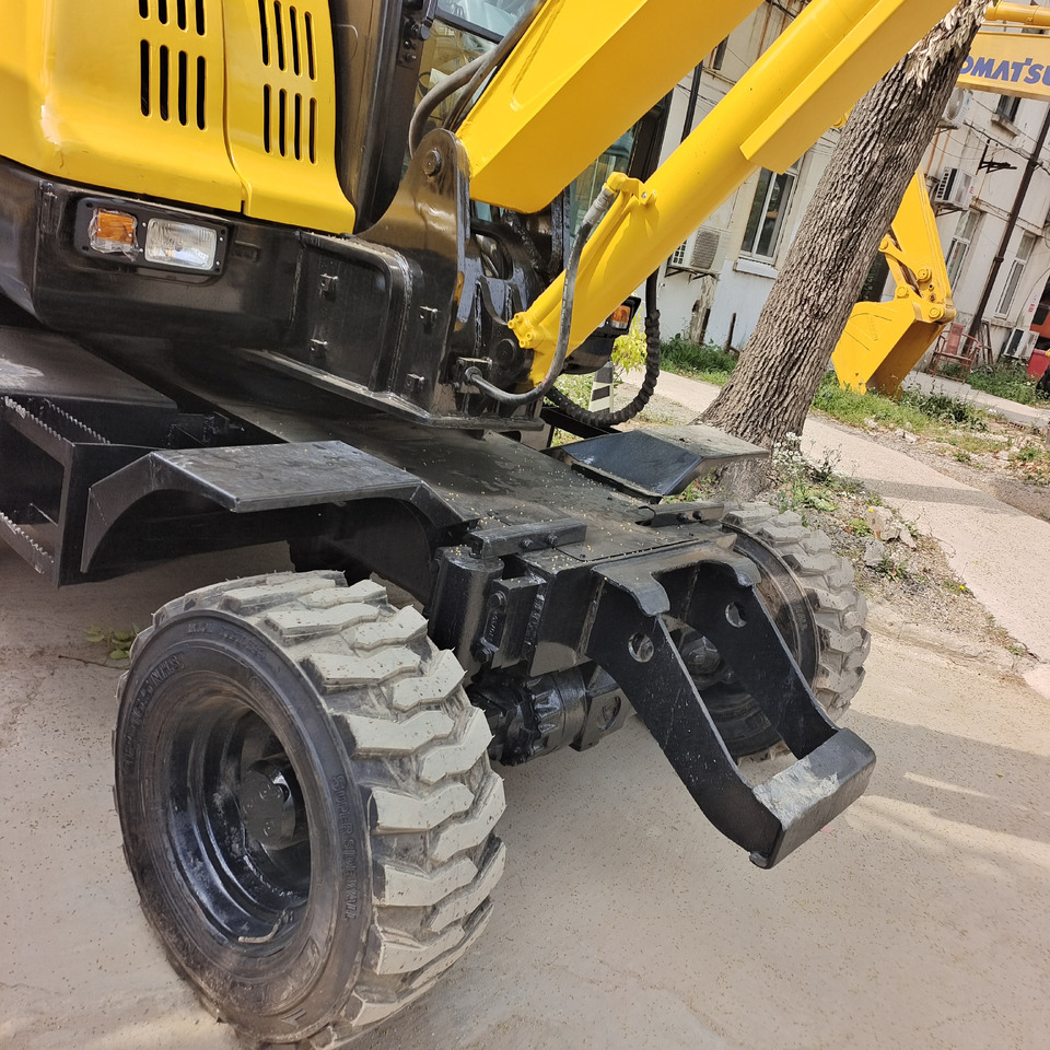 HYUNDAI R 60W - 7 - Wheel excavator: picture 3 HYUNDAI R 60W - 7 - Wheel excavator: picture 3