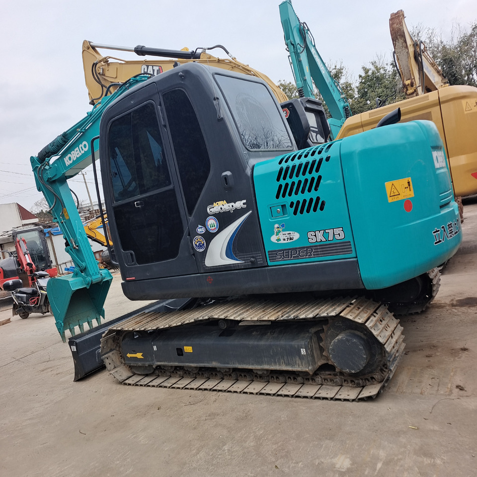 KOBELCO SK140 - Crawler excavator: picture 1 KOBELCO SK140 - Crawler excavator: picture 1
