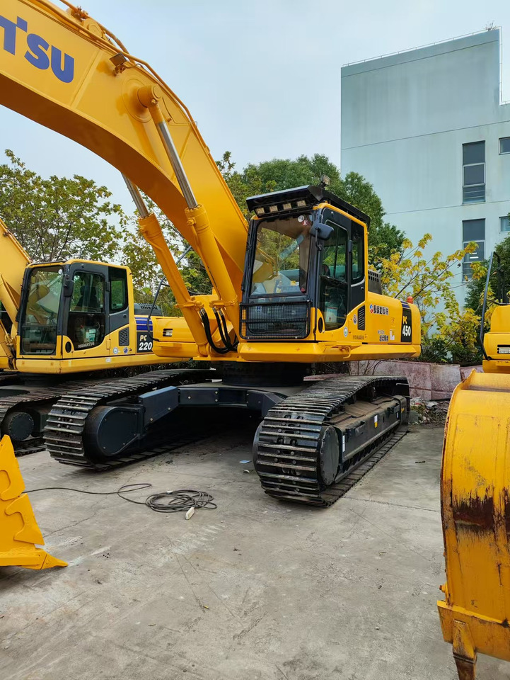 KOMATSU PC 450-8 - Crawler excavator: picture 1 KOMATSU PC 450-8 - Crawler excavator: picture 1