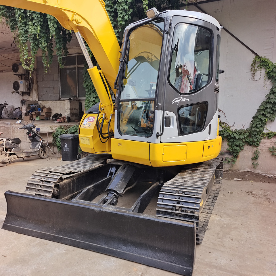 KOMATSU PC 78 US - Mini excavator: picture 2 KOMATSU PC 78 US - Mini excavator: picture 2