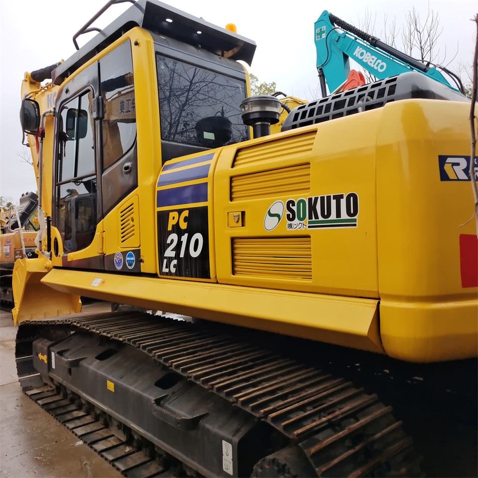 KOMATSU PC210LC-8 - Crawler excavator: picture 1 KOMATSU PC210LC-8 - Crawler excavator: picture 1