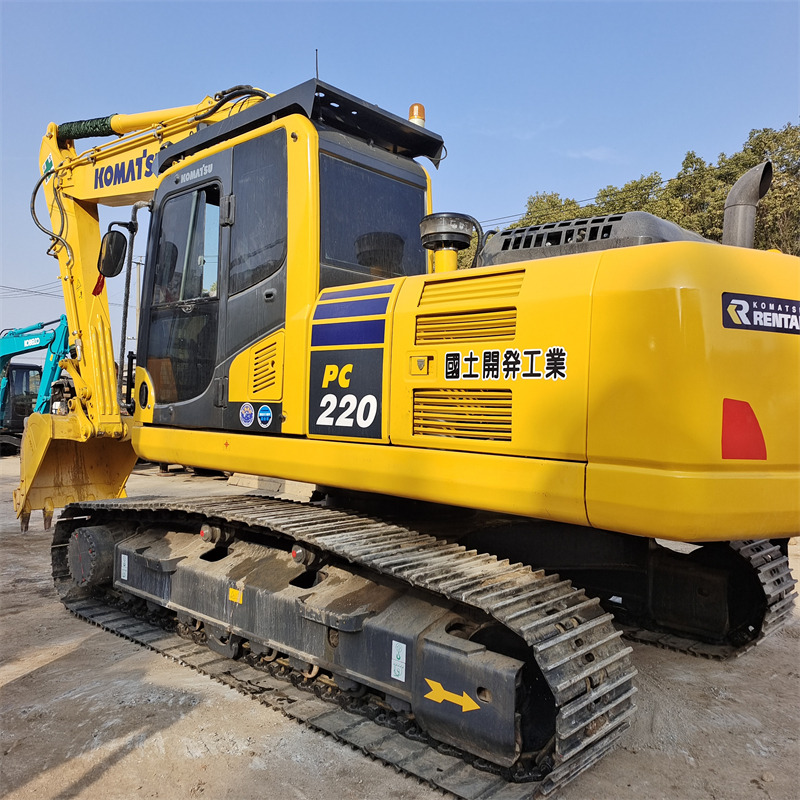 KOMATSU PC220-8N1 - Crawler excavator: picture 1 KOMATSU PC220-8N1 - Crawler excavator: picture 1