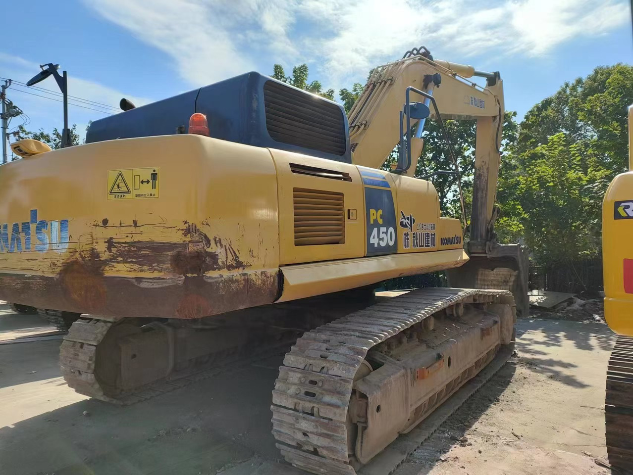 KOMATSU PC450 - Crawler excavator: picture 1 KOMATSU PC450 - Crawler excavator: picture 1