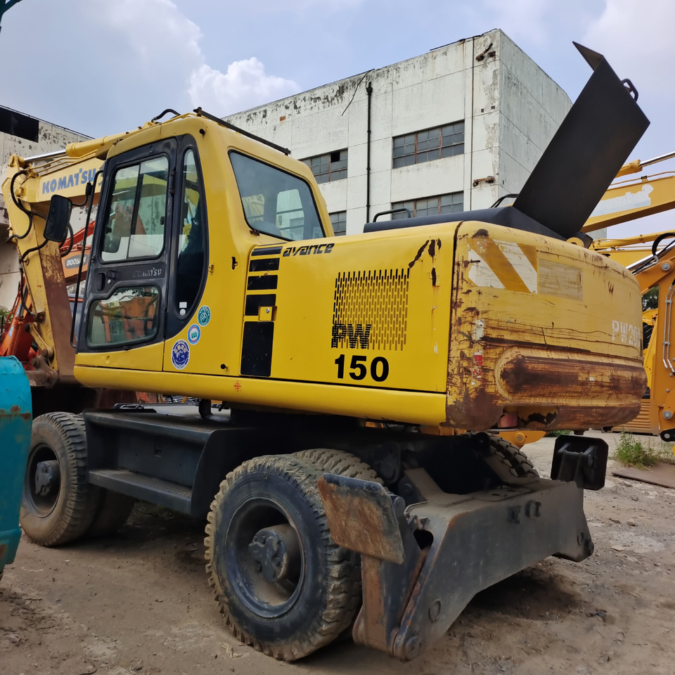 KOMATSU PW150 - Wheel excavator: picture 1 KOMATSU PW150 - Wheel excavator: picture 1