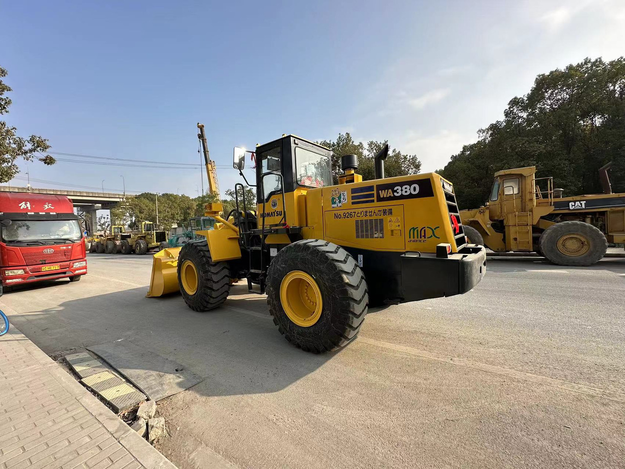 KOMATSU WA 380 - 3 - Wheel loader: picture 2 KOMATSU WA 380 - 3 - Wheel loader: picture 2