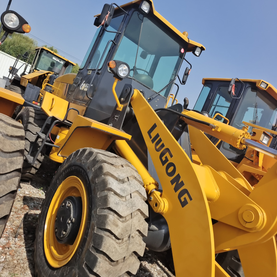 LIUGONG CLG 836 - Wheel loader: picture 3 LIUGONG CLG 836 - Wheel loader: picture 3