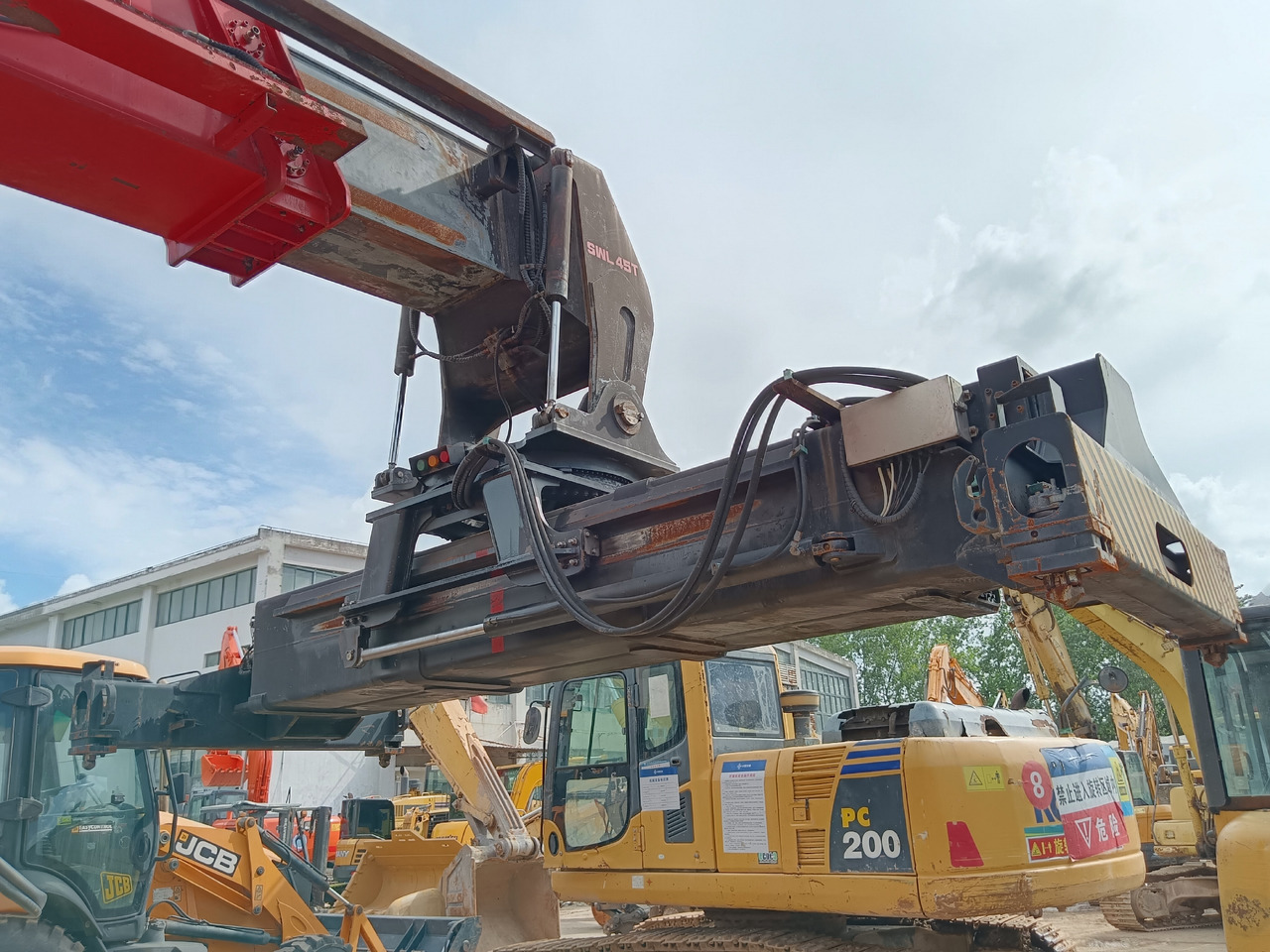 SANY SRSC 45 C 30 - Reach stacker: picture 3 SANY SRSC 45 C 30 - Reach stacker: picture 3