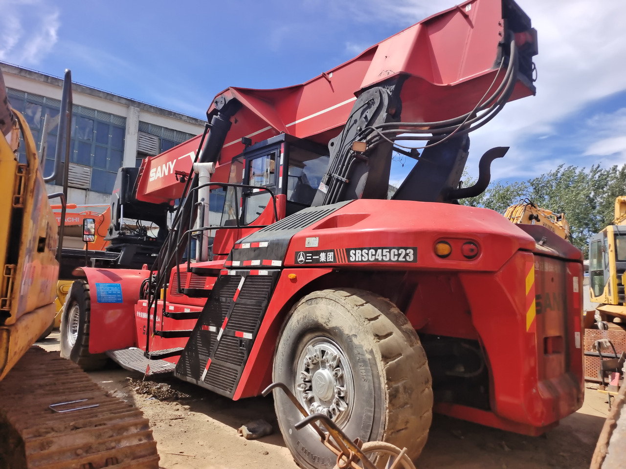 SANY SRSC45C23 - Reach stacker: picture 1 SANY SRSC45C23 - Reach stacker: picture 1