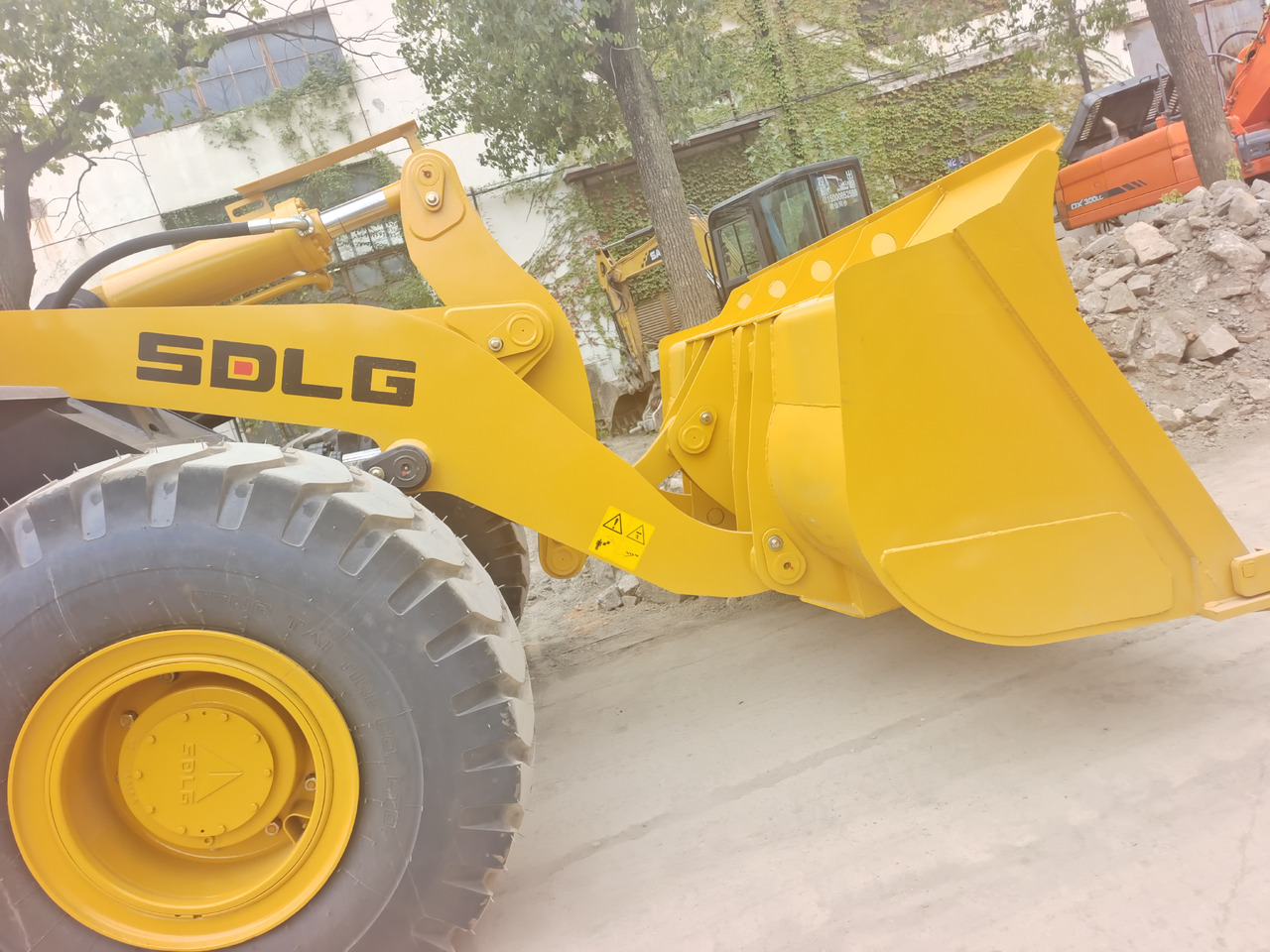 SDLG 956L LG956L 958L 958F - Wheel loader: picture 4 SDLG 956L LG956L 958L 958F - Wheel loader: picture 4