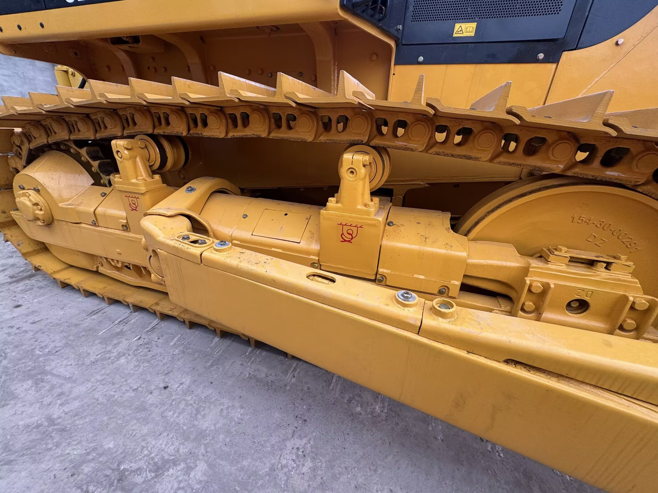 SHANTUI SD22F 220HP Forest Logging Lumbering Dozer with Winch - Bulldozer: picture 4 SHANTUI SD22F 220HP Forest Logging Lumbering Dozer with Winch - Bulldozer: picture 4