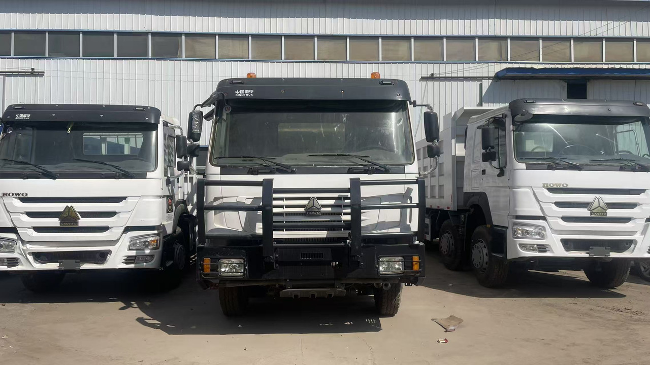 SINOTRUK HOWO 371 375 380 400 420 HP WITH FENCE 8*4 6*4 - Tipper: picture 2 SINOTRUK HOWO 371 375 380 400 420 HP WITH FENCE 8*4 6*4 - Tipper: picture 2