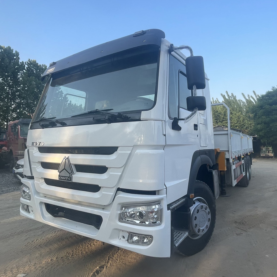 SINOTRUK HOWO TRUCK MOUNTED CRANE - Crane truck: picture 5 SINOTRUK HOWO TRUCK MOUNTED CRANE - Crane truck: picture 5