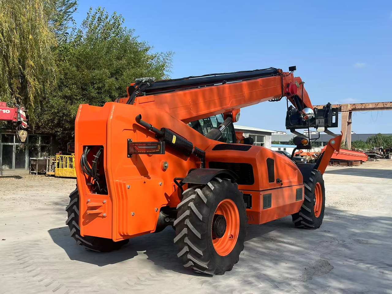 XCMG 17.5 METER BRAND NEW - Telescopic handler: picture 4 XCMG 17.5 METER BRAND NEW - Telescopic handler: picture 4