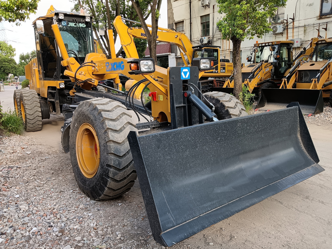 XCMG GR2153 - Grader: picture 1 XCMG GR2153 - Grader: picture 1