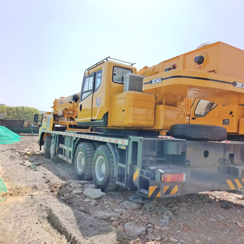 XCMG QY50KC 50 TON TRUCK CRANE - Mobile crane: picture 3 XCMG QY50KC 50 TON TRUCK CRANE - Mobile crane: picture 3