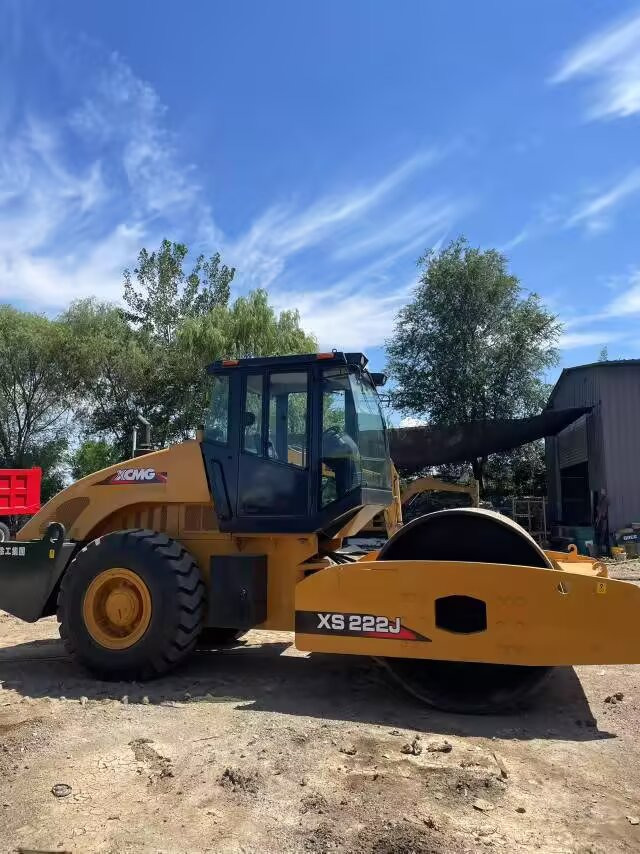 XCMG XS222J - Crawler excavator: picture 3 XCMG XS222J - Crawler excavator: picture 3