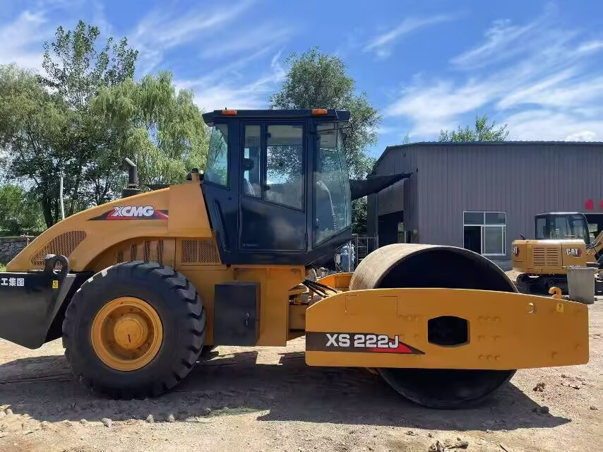 XCMG XS222J - Crawler excavator: picture 2 XCMG XS222J - Crawler excavator: picture 2