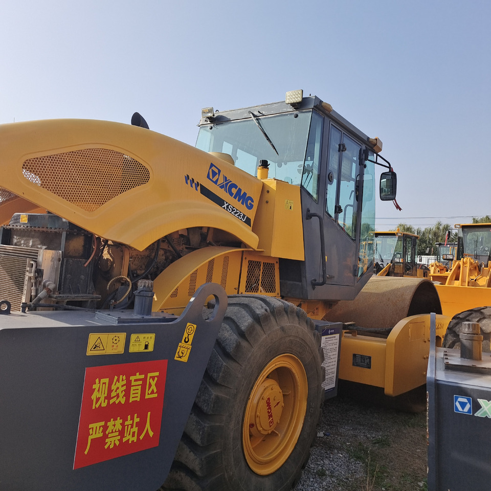 XCMG XS223J - Compactor: picture 5 XCMG XS223J - Compactor: picture 5