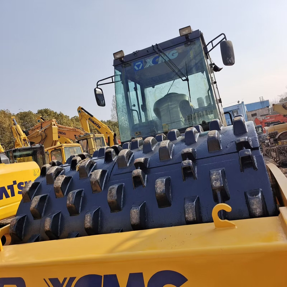 XCMG XS223J SHEEP FOOT PAD - Road roller: picture 2 XCMG XS223J SHEEP FOOT PAD - Road roller: picture 2
