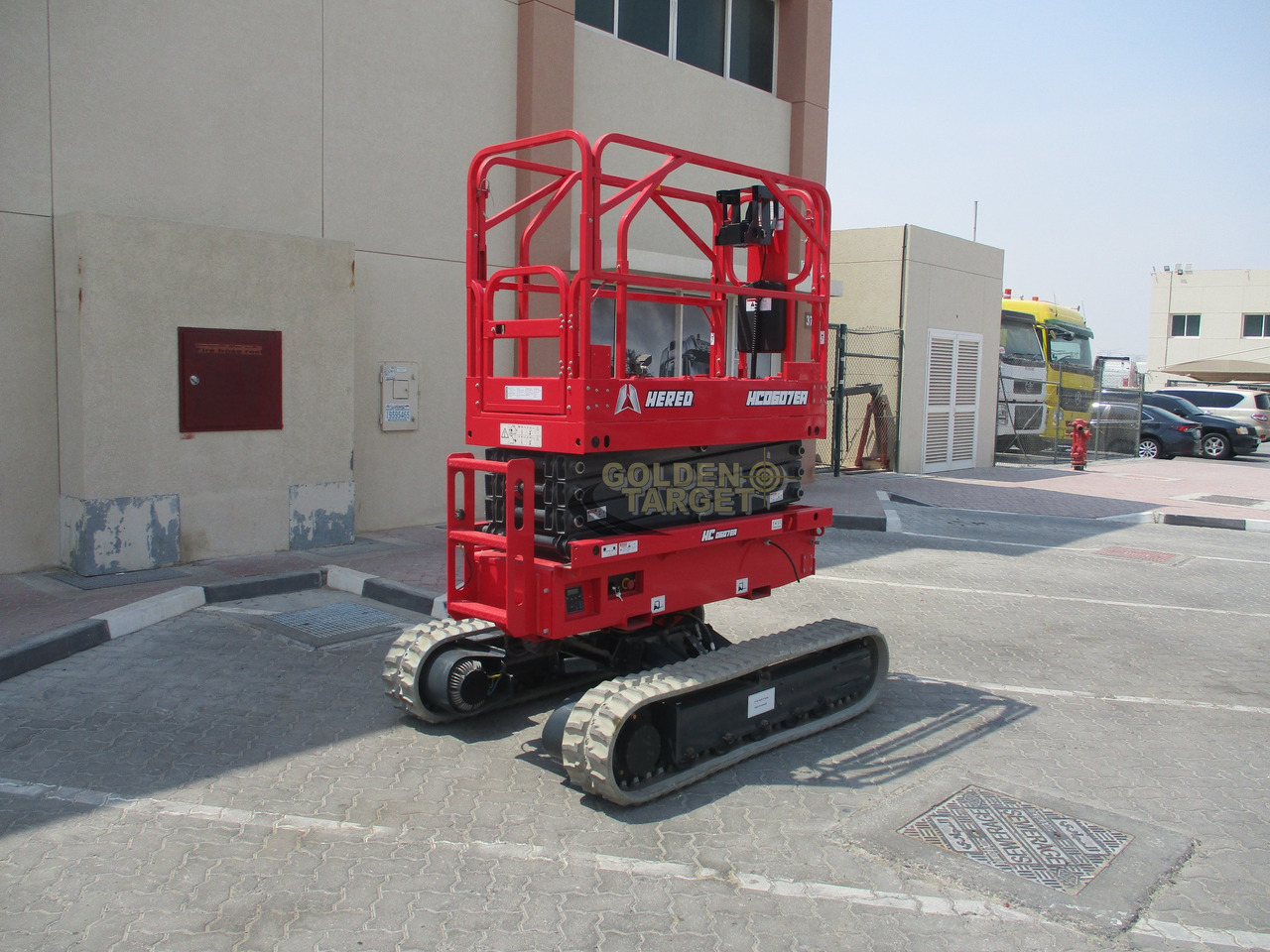 Hered HC0607EA Auto Level Crawler Scissor Lift - Scissor lift: picture 3 Hered HC0607EA Auto Level Crawler Scissor Lift - Scissor lift: picture 3