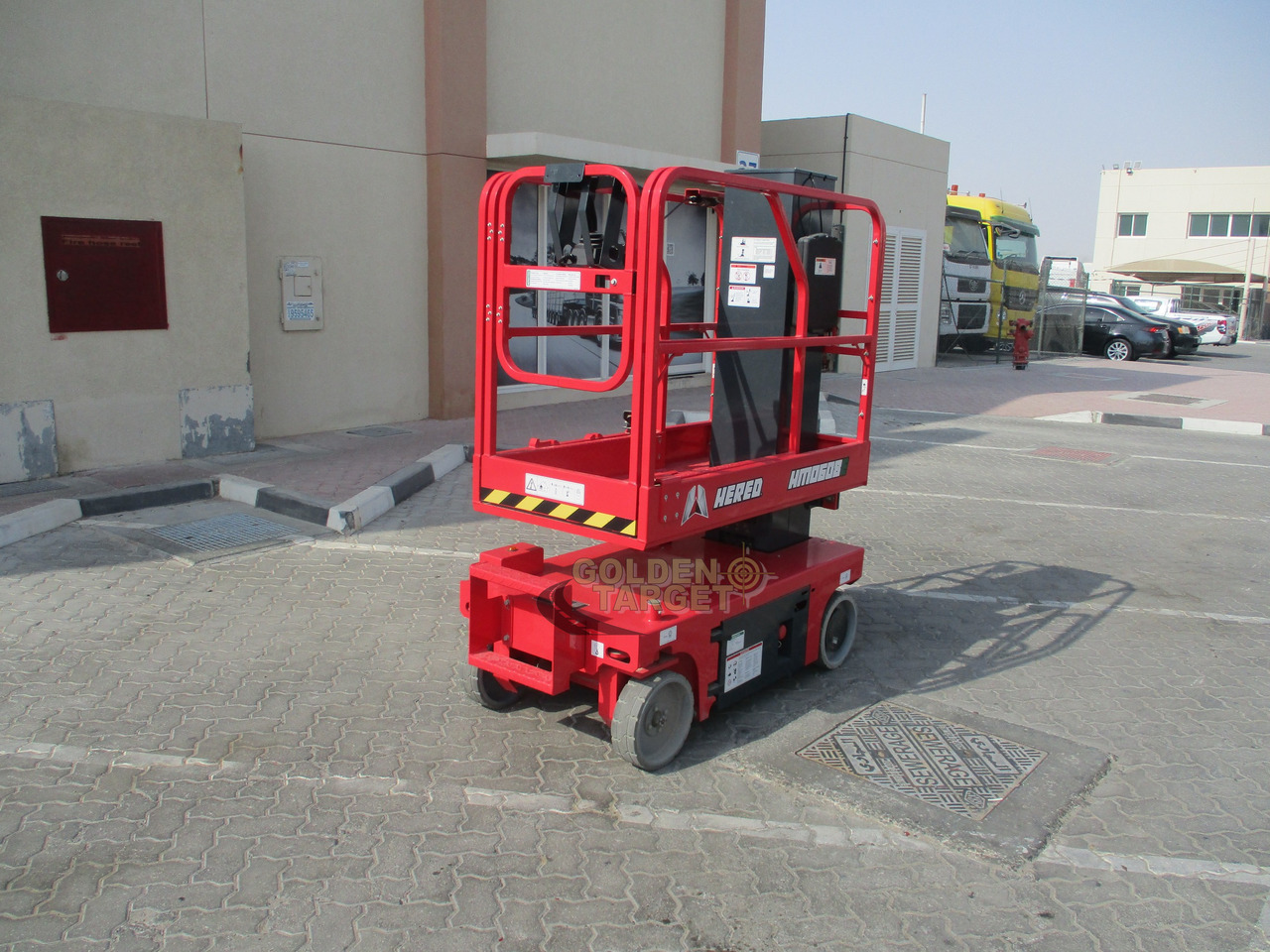 Hered HM0608E Vertical Mast Lift - Scissor lift: picture 2 Hered HM0608E Vertical Mast Lift - Scissor lift: picture 2