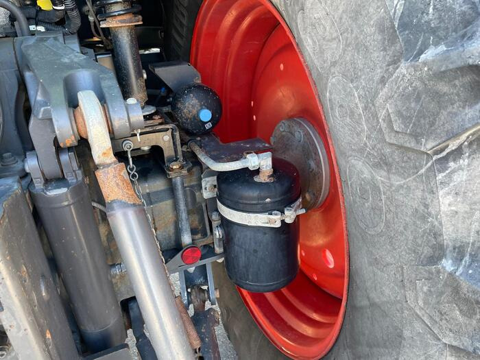 Claas Arion 650 - Farm tractor: picture 4 Claas Arion 650 - Farm tractor: picture 4