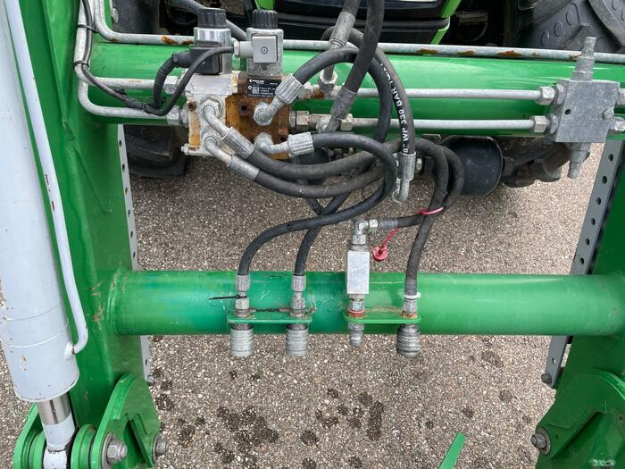 Deutz-Fahr Agroplus 420 - Farm tractor: picture 5 Deutz-Fahr Agroplus 420 - Farm tractor: picture 5