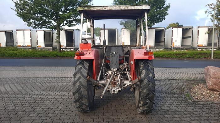 Massey Ferguson 133 - Farm tractor: picture 4 Massey Ferguson 133 - Farm tractor: picture 4