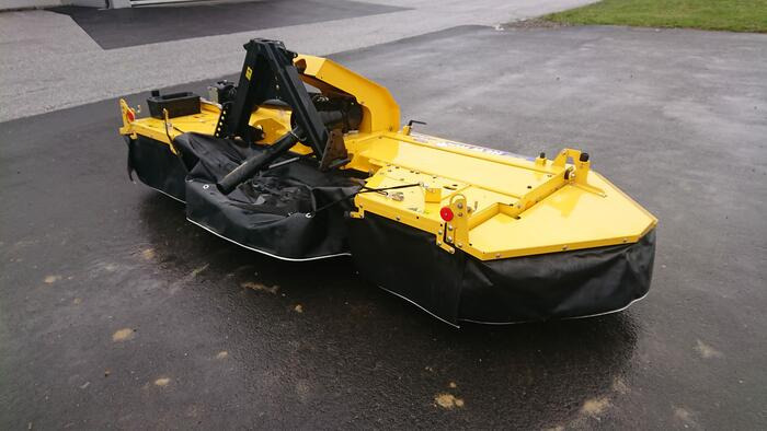 New Holland Duradisc F300 - Mower: picture 2 New Holland Duradisc F300 - Mower: picture 2