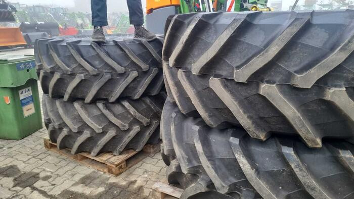 Trelleborg TM900 High Power - Wheel and tire package for Agricultural machinery: picture 1 Trelleborg TM900 High Power - Wheel and tire package for Agricultural machinery: picture 1