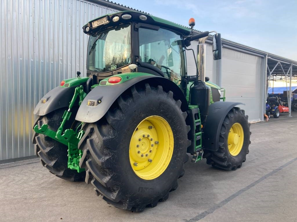 John Deere 6250 R - Farm tractor: picture 5 John Deere 6250 R - Farm tractor: picture 5
