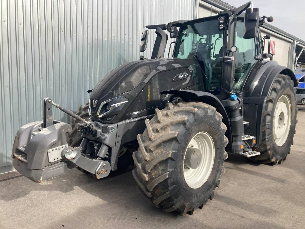 Valtra Q 305 - Farm tractor: picture 1 Valtra Q 305 - Farm tractor: picture 1