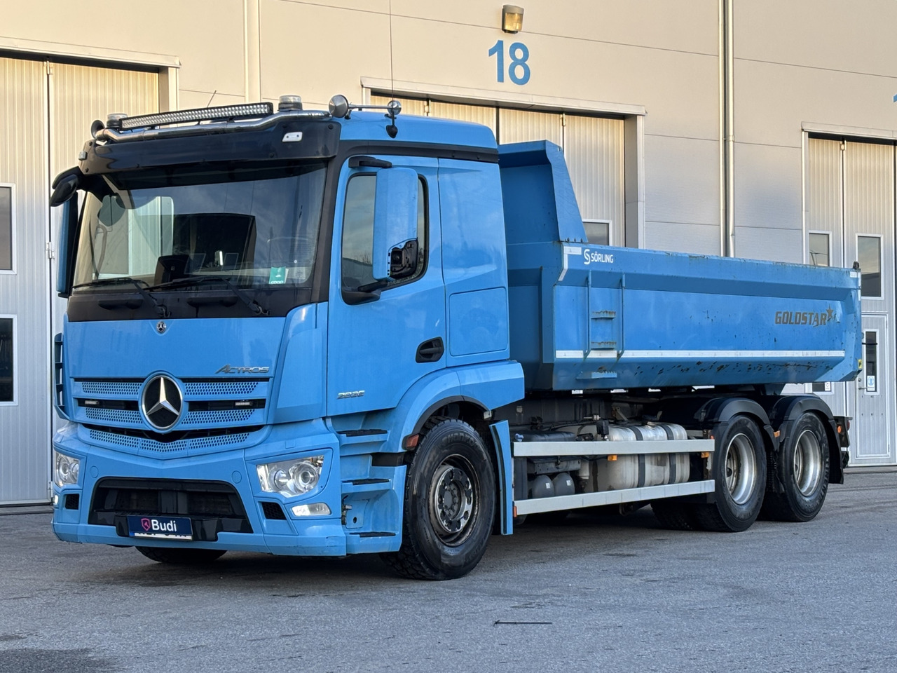 Schaktbil Mercedes-Benz Actros 2836 -2021 | Sörling Goldstar | Full-luft - Tipper: picture 1 Schaktbil Mercedes-Benz Actros 2836 -2021 | Sörling Goldstar | Full-luft - Tipper: picture 1
