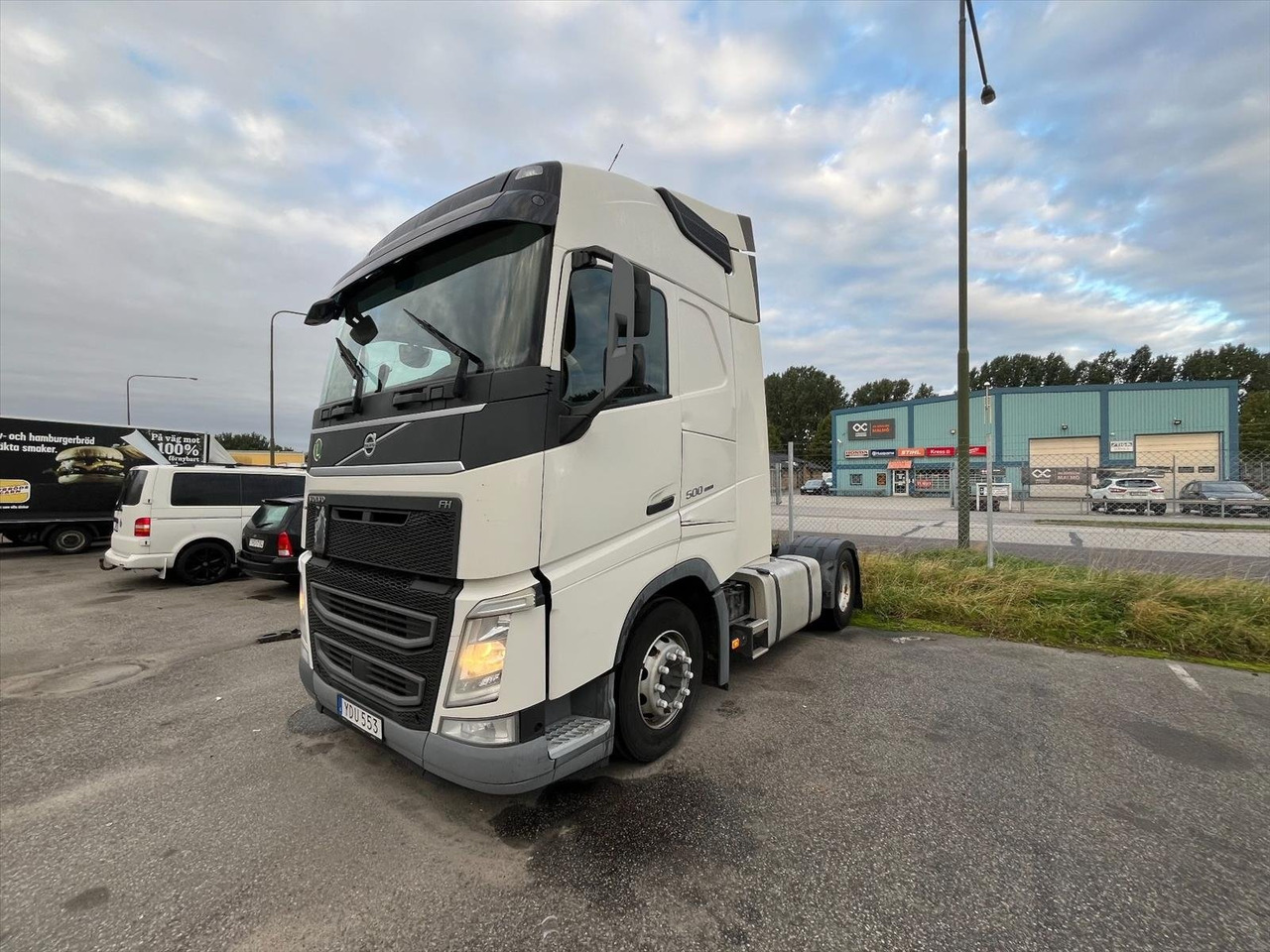 Dragbil Volvo FH 12.8 500 I-Shift 4x2 -2016 | Reparationsobjekt - Tractor unit: picture 1 Dragbil Volvo FH 12.8 500 I-Shift 4x2 -2016 | Reparationsobjekt - Tractor unit: picture 1