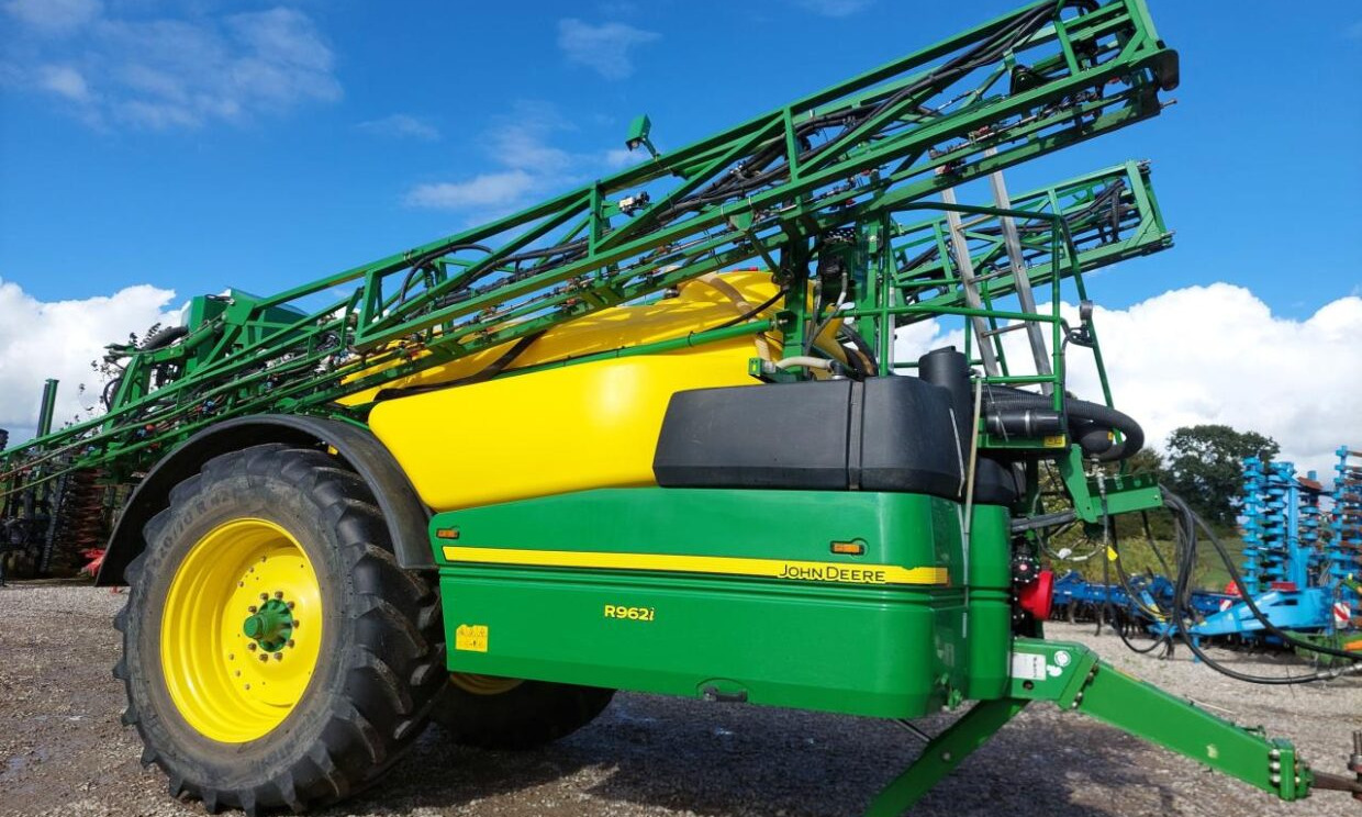 John Deere R962i PowrSpray 36-24m - Trailed sprayer: picture 2 John Deere R962i PowrSpray 36-24m - Trailed sprayer: picture 2