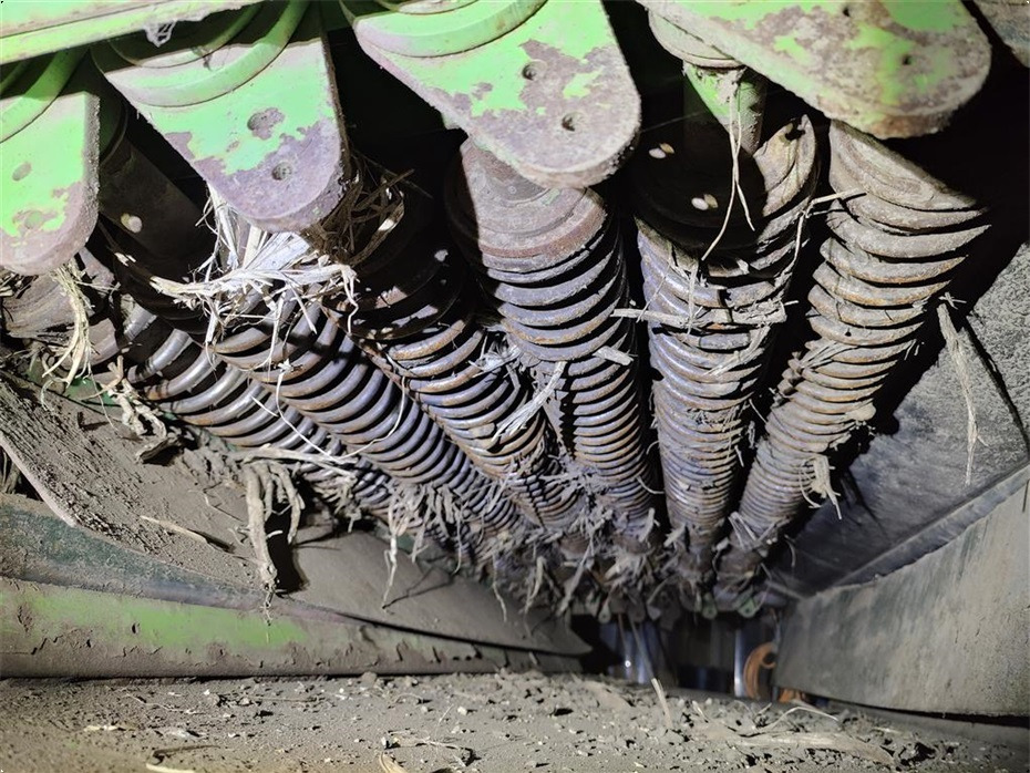 Potato equipment Miedema
SB 1051: picture 6 Potato equipment Miedema
SB 1051: picture 6