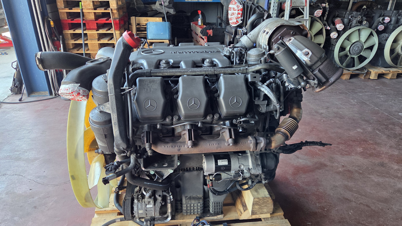 MERCEDES-BENZ ACTROS MP3 EURO 5 OM 501 LA - Engine: picture 2 MERCEDES-BENZ ACTROS MP3 EURO 5 OM 501 LA - Engine: picture 2