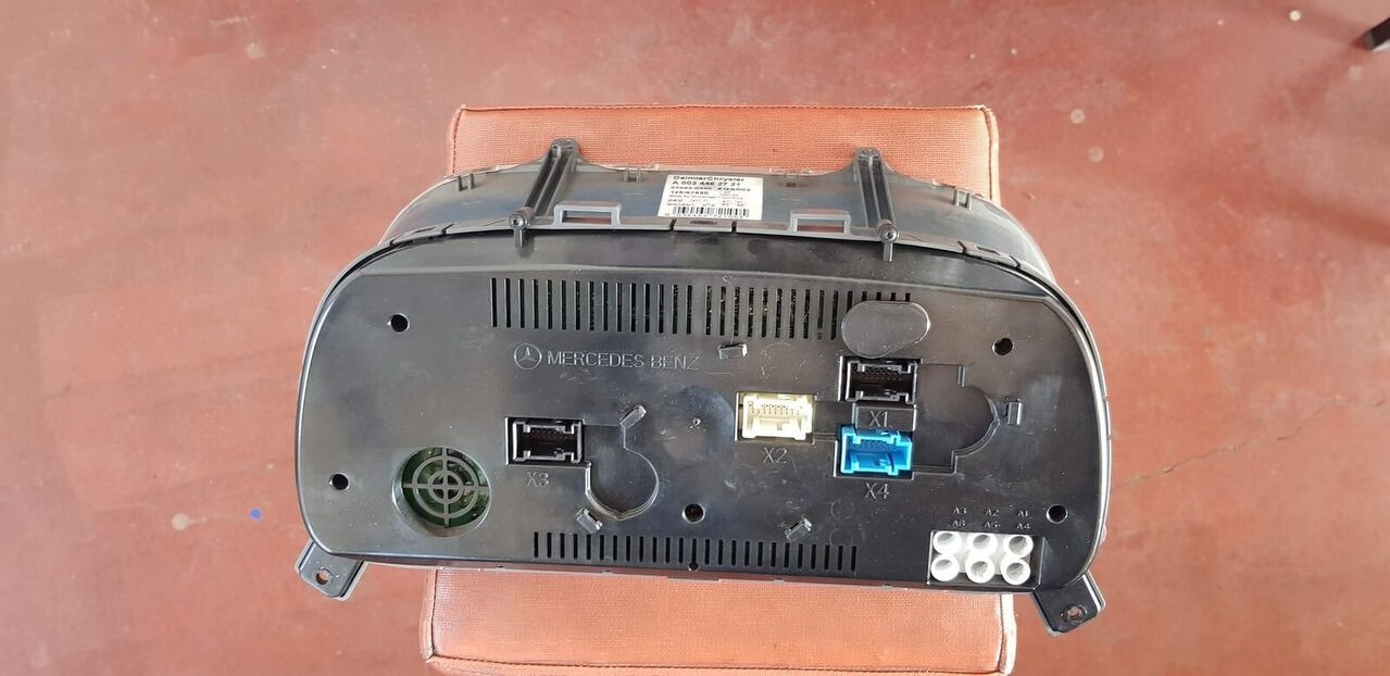 Dashboard for Truck Mercedes-Benz ATEGO: picture 7