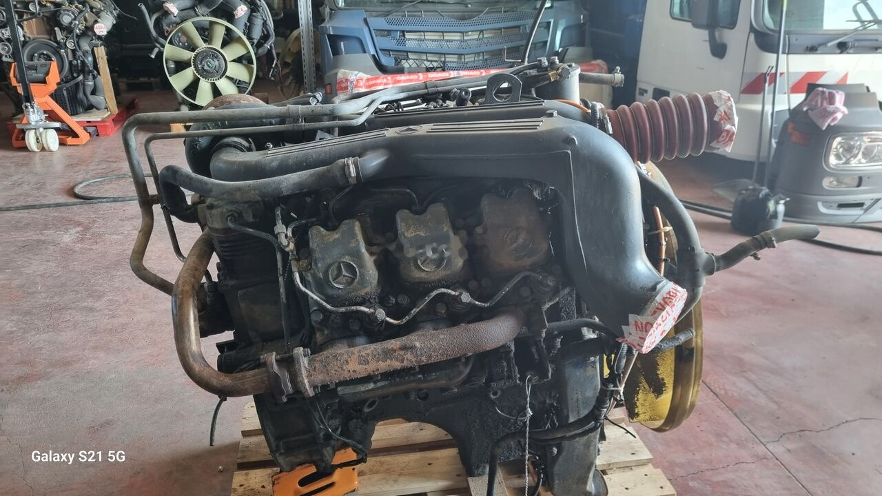 Mercedes-Benz MOTOR 445924 Mercedes-Benz SK - Engine for Truck: picture 1 Mercedes-Benz MOTOR 445924 Mercedes-Benz SK - Engine for Truck: picture 1