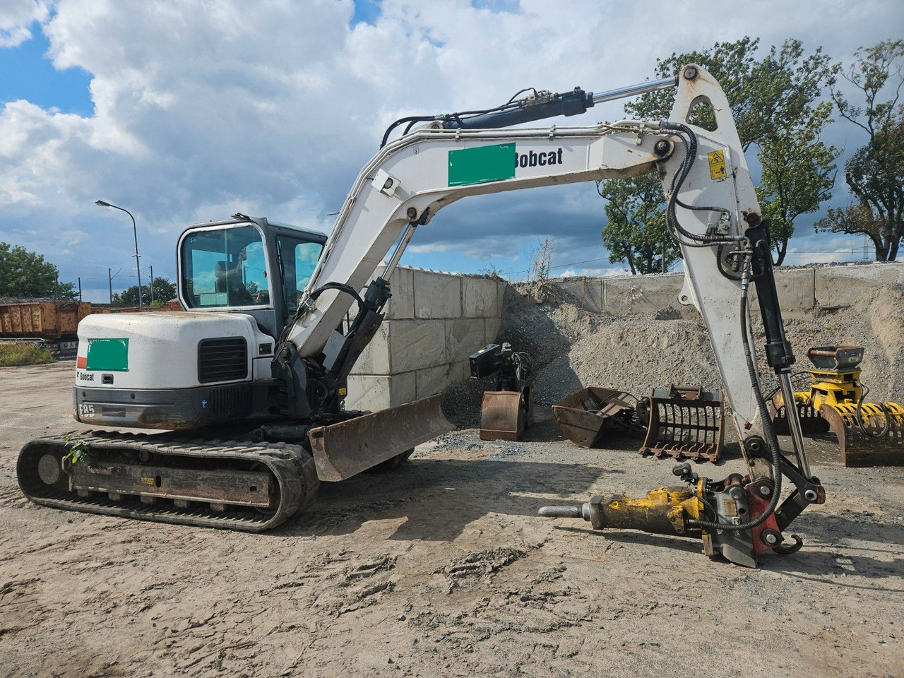 Bobcat E85 mit Hammer, Sortiergreifer + 4 Anbaugeräte! - Mini excavator: picture 1 Bobcat E85 mit Hammer, Sortiergreifer + 4 Anbaugeräte! - Mini excavator: picture 1