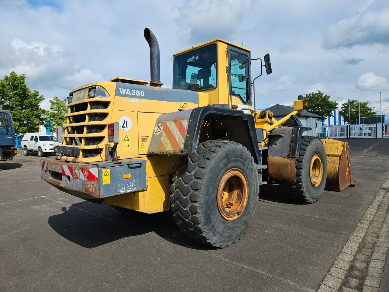 Komatsu WA 380-3 - Wheel loader: picture 2 Komatsu WA 380-3 - Wheel loader: picture 2